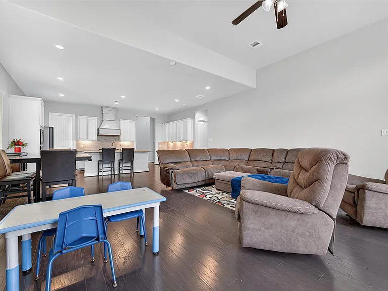 4947 Thunder Creek Ln — Photo 14