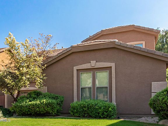 4th image of 44385 W Yucca Ln