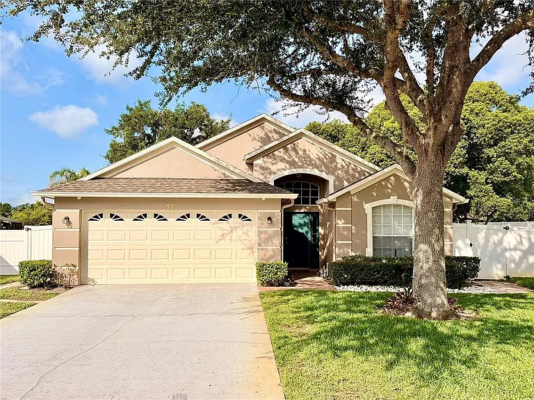 80 Pine Forest Pl — Photo 1