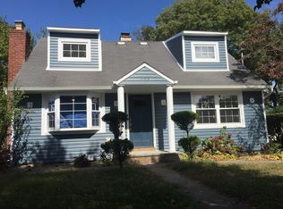 368 Evans Ave, Rockville Centre, NY 11572