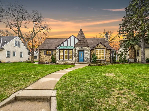 1488 Iowa Ave W, Falcon Heights, MN 55108