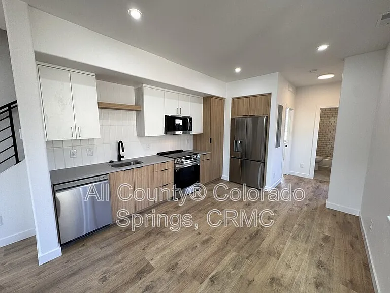 2512 W Bijou St — Photo 4