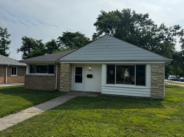 17609 Roosevelt Ave, Homewood, IL 60430