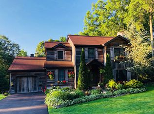 337 Tara Hill Dr, Stroudsburg, PA