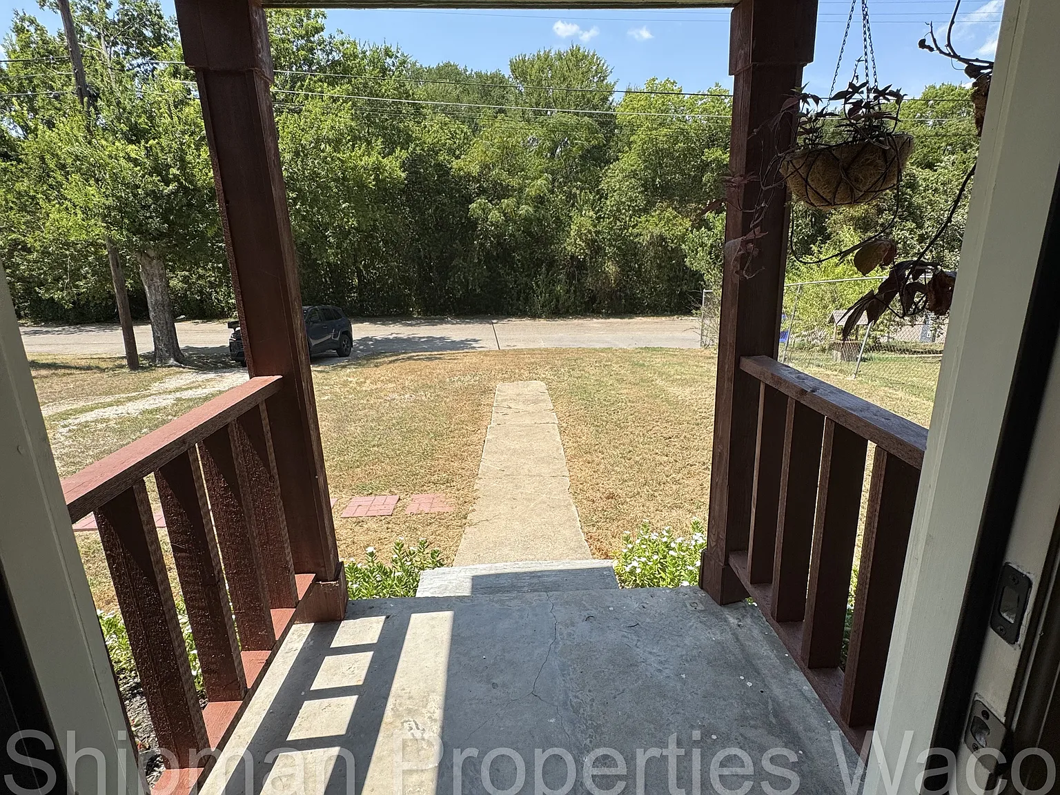 2610 Webster Avenue - 1 — Photo 4