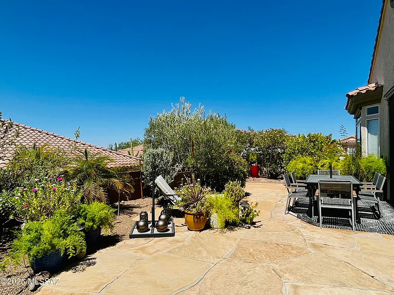 13045 N Burrobush Loop — Photo 41