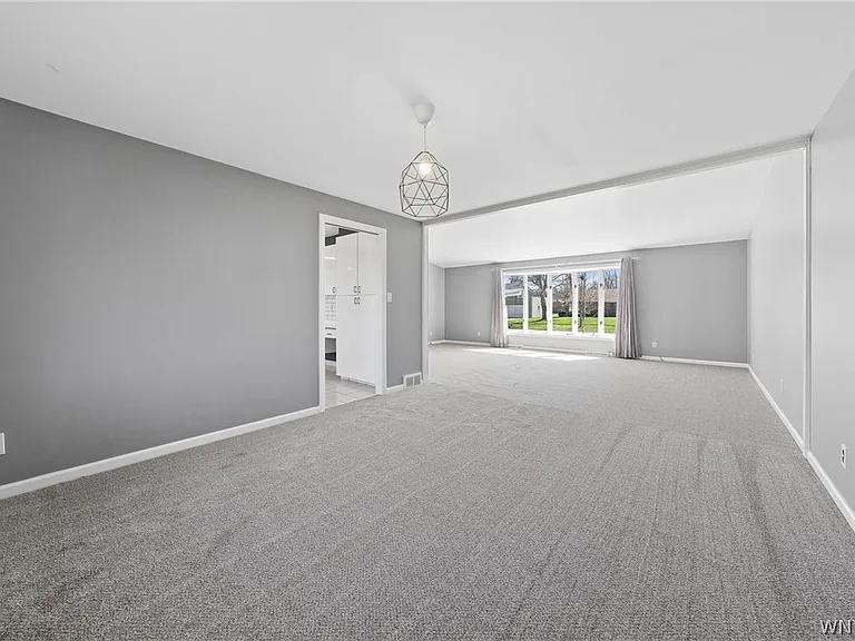 40 Tristan Ln — Photo 12