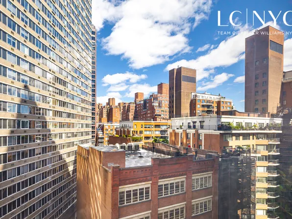 415 East 52nd Street image 10 of 22