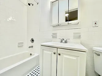 Rented by HOLTON REAL ESTATE INC.