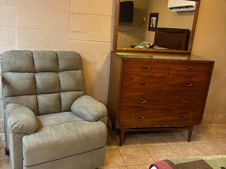 809 Epsilon St #FURNISHED — Photo 4