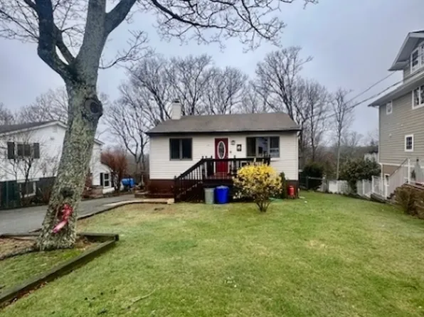 12 Chincopee Ave, Hopatcong Boro, NJ 07843