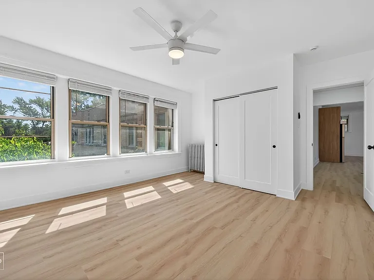6310 N Artesian — Photo 25
