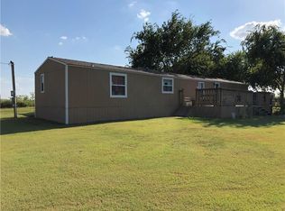 428 Gentry Rd, Ennis, TX 75119