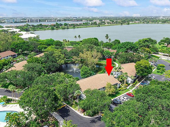 2nd image of 2705 S OAKLAND FOREST Drive #104