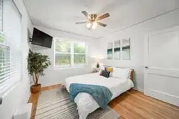 2 bed, 900 sqft, $1,850 — Photo 2