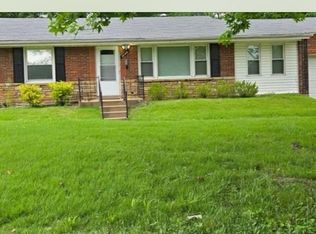 1149 Oran Dr, Saint Louis, MO