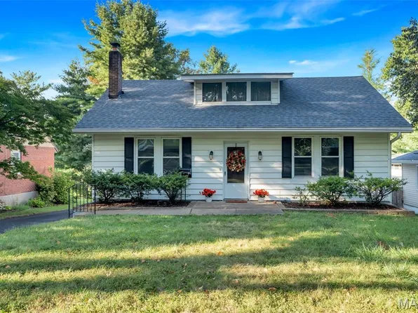 711 Fieldston Ter, Saint Louis, MO 63119