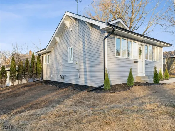 125 Watrous Ave, Des Moines, IA 50315