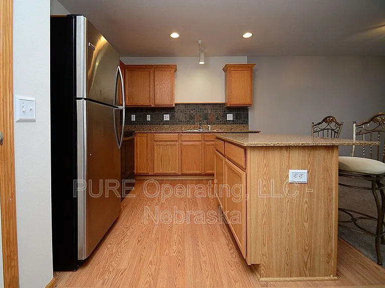 16767 Laurel Plz — Photo 16