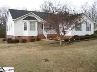 8 Birch Tree Rd, Greer, SC 29651