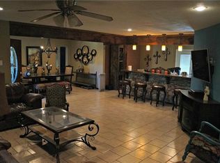510 S Grand St, Wolfe City, TX 75496