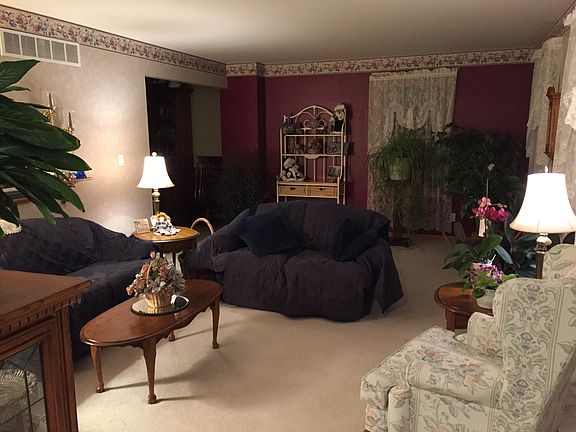 Main floor living room