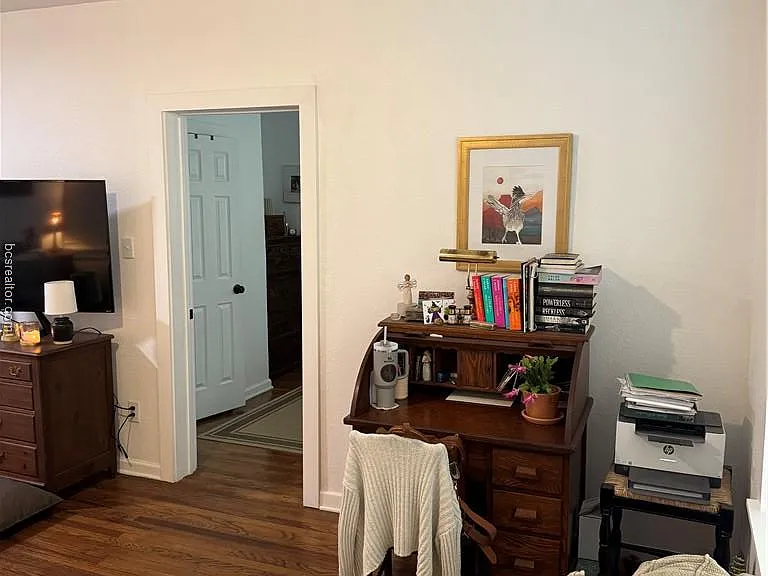 1300 Antone St — Photo 18