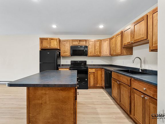 4th image of 716 W Grand Ave #332