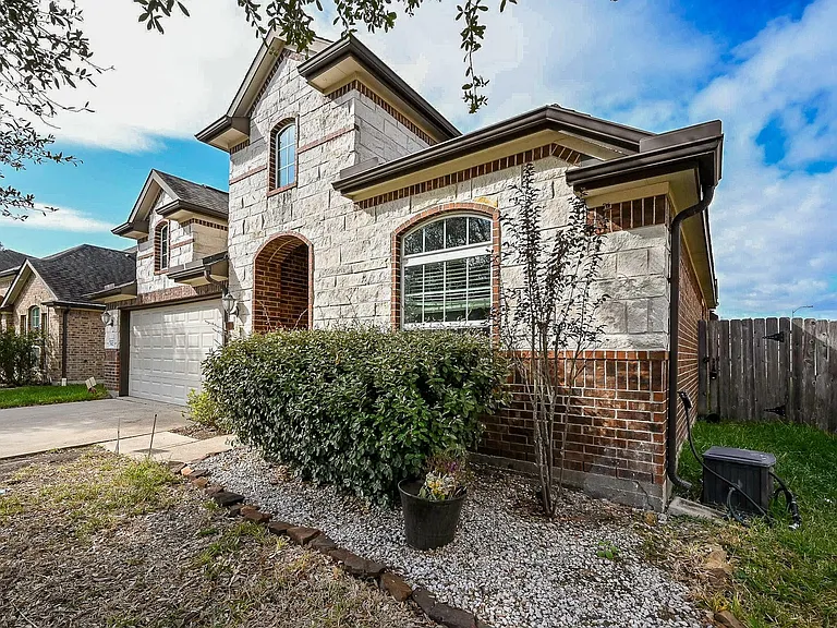 5823 Hillside River Ln — Photo 1