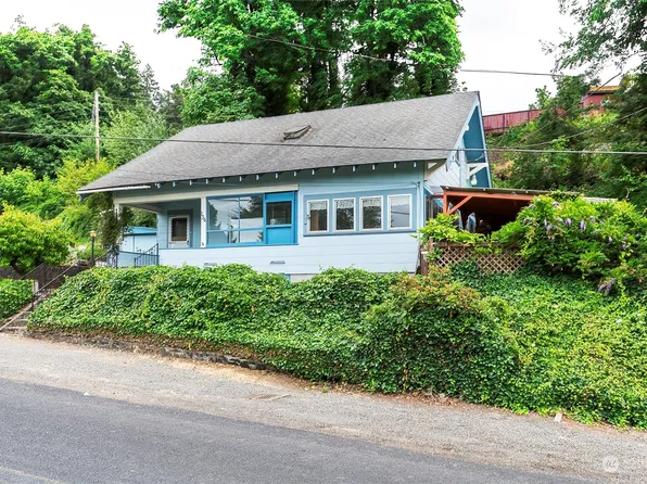 136 Carrolls Avenue, Kelso, WA 98626