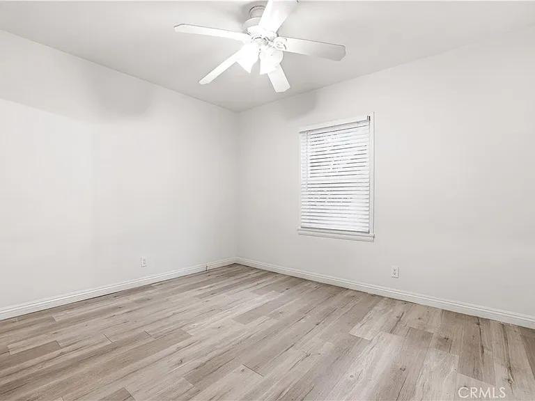 3735 5th Ave — Photo 20