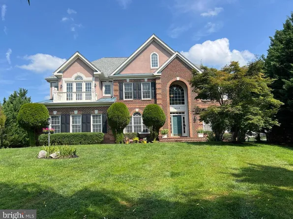 16510 Harbour Town Dr, Silver Spring, MD 20861