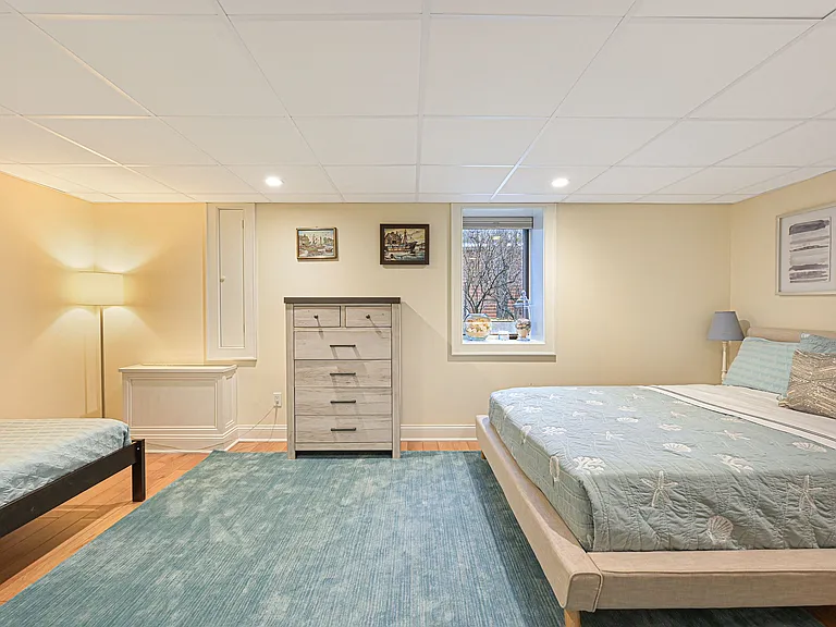 14 Hedges Banks Dr — Photo 20