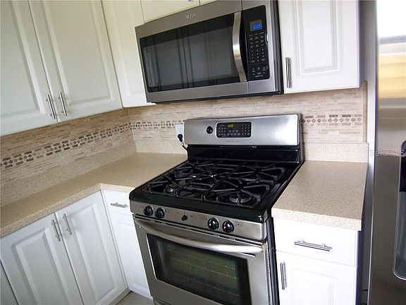 5th image of 2484 Pawnee Dr