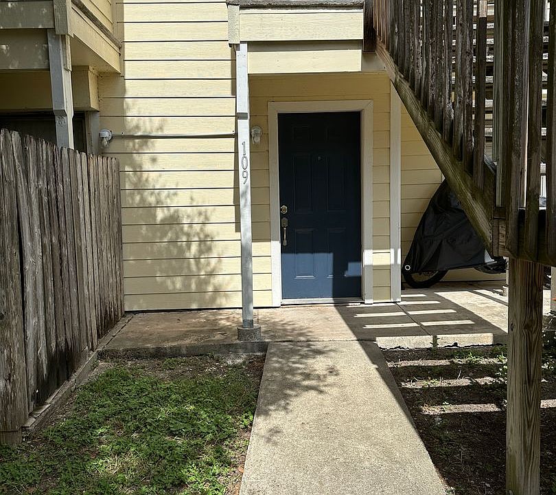 1st image of 1011 Ennis Joslin Rd APT 109