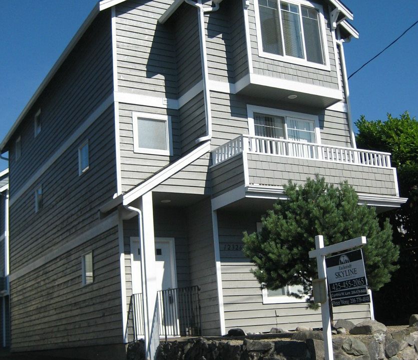 1st image of 12326 14th Ave NE