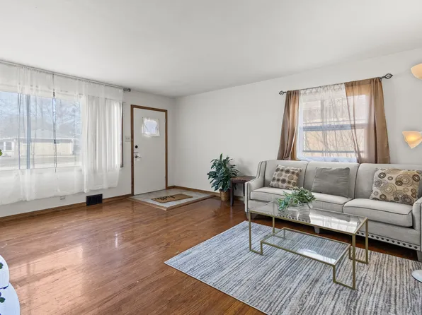 (undisclosed Address), Milwaukee, WI 53227