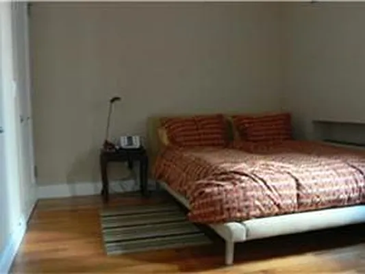 Rented by New York Residence | media 23