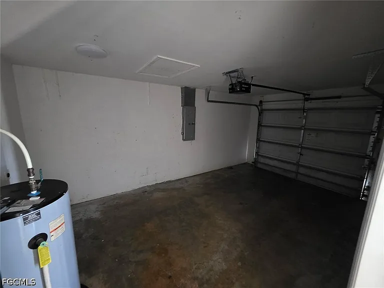 202 Hightower Ave S — Photo 11