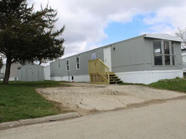 5126 Rocky Ln, Loves Park, IL 61111