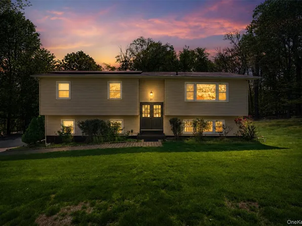 21 Denver Drive, New City, NY 10956
