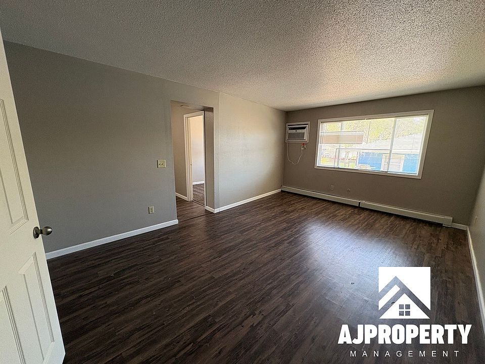 1st image of 3309 S Elmwood Ave #2
