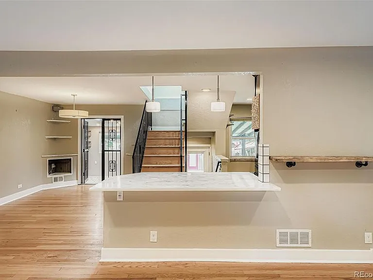 3070 Ash St — Photo 8