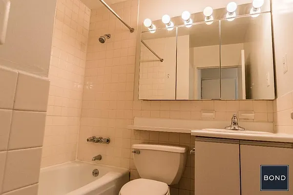 Rented by Bond New York | media 7