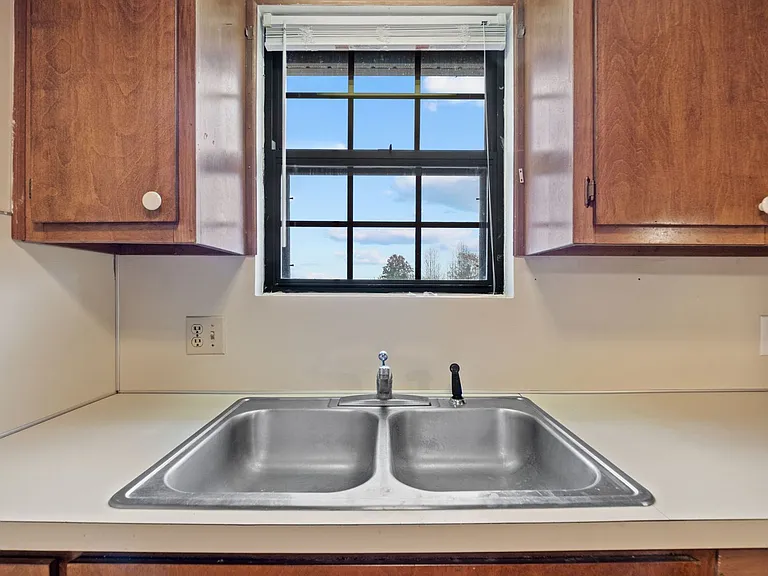 Blueberry Hill Apartments — Photo 21