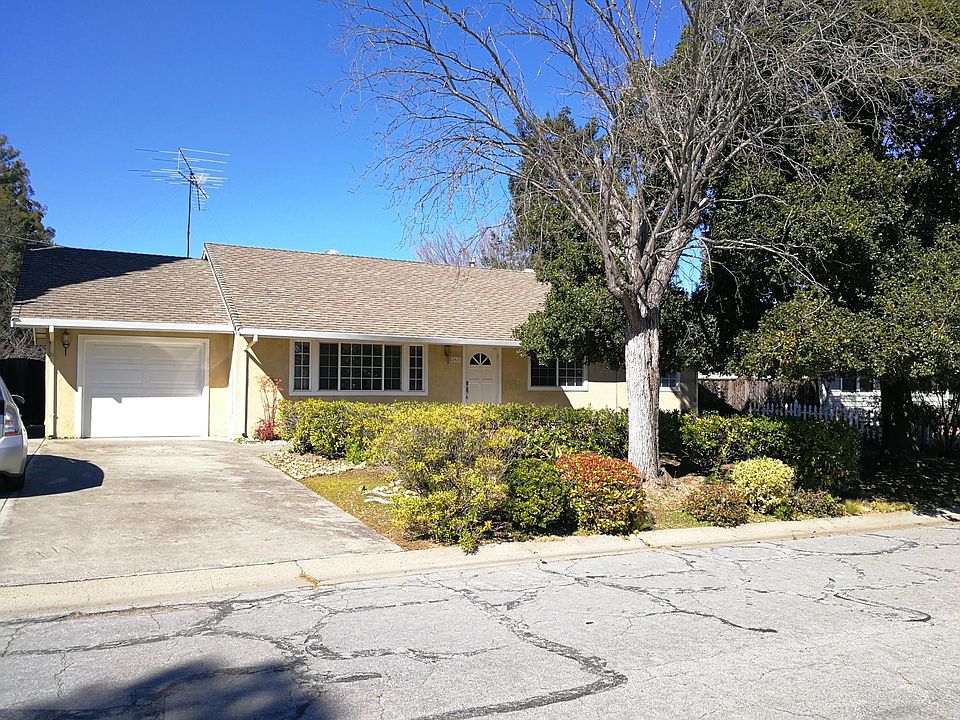 1st image of 13425 Harper Dr