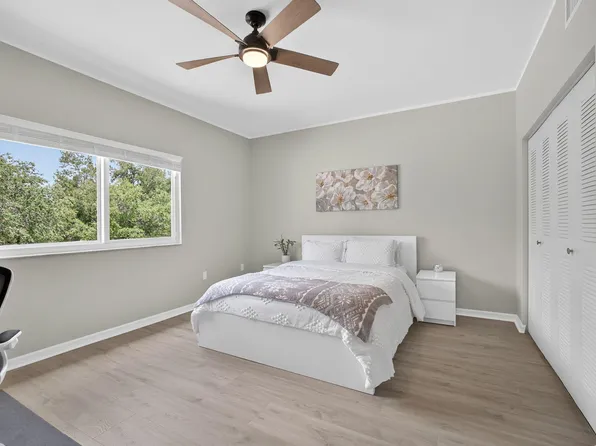 310 Crestwood Circle #206, Royal Palm Beach, FL 33411