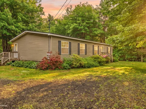 135 Ridgewood Drive, Warren, ME 04864