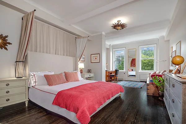 Sold by Compass | media 7