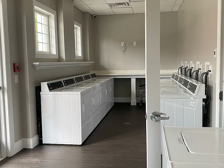 Center Grove Village — Photo 17